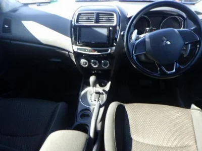 MITSUBISHI RVR