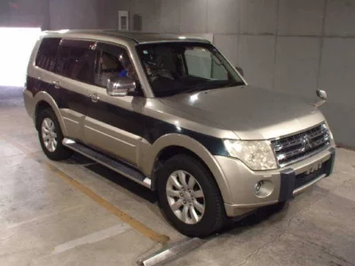 MITSUBISHI PAJERO