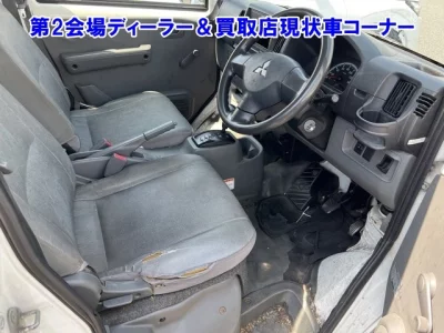 MITSUBISHI MINICAB