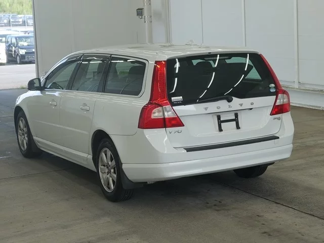 Volvo V70  с аукциона в Японии