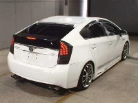 Цена авто Toyota Prius с аукционов Японии, номер кузова ZVW30, пробег 187 000, оценка 6