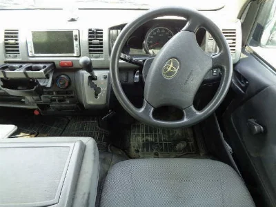 TOYOTA REGIUS ACE VAN