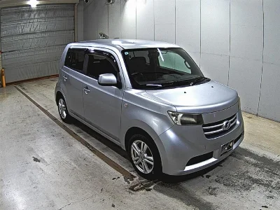 TOYOTA BB