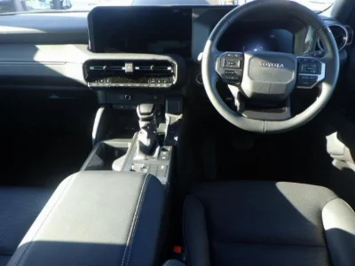 TOYOTA LAND CRUISER 250