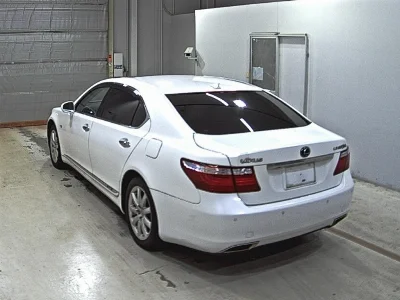 LEXUS LS