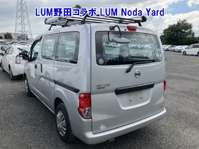 NISSAN NV200