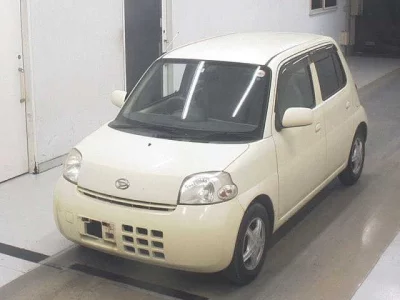DAIHATSU ESSE