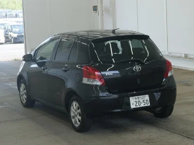 TOYOTA VITZ