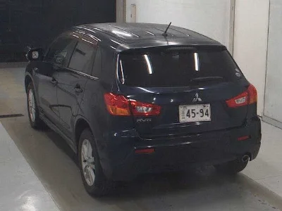 MITSUBISHI RVR