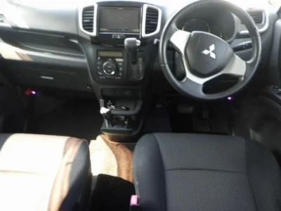 MITSUBISHI DELICA D2