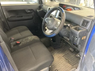 TOYOTA PIXIS MEGA