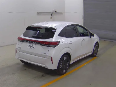 NISSAN AURA