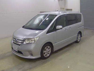NISSAN SERENA