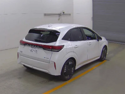NISSAN AURA