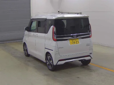 NISSAN ROOX