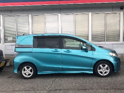 HONDA FREED SPIKE