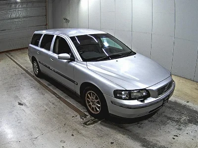 VOLVO V70