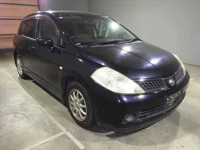 NISSAN TIIDA