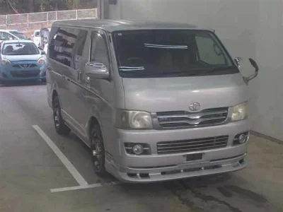 TOYOTA HIACE VAN