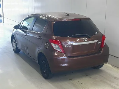 TOYOTA VITZ