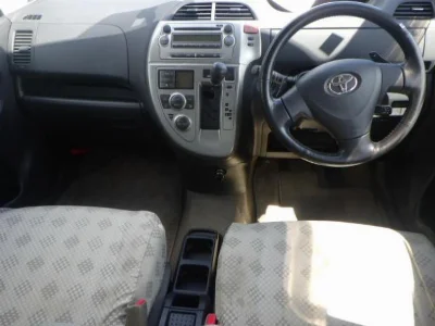 TOYOTA RACTIS