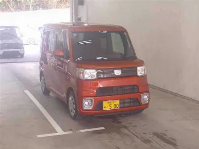 DAIHATSU WAKE