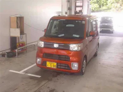 DAIHATSU WAKE