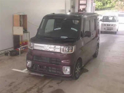 DAIHATSU WAKE