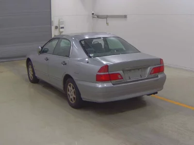 MITSUBISHI DIAMANTE