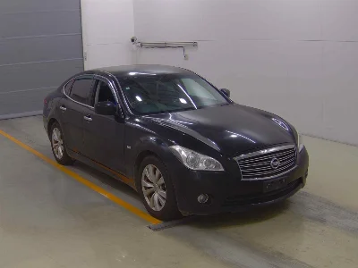 NISSAN FUGA