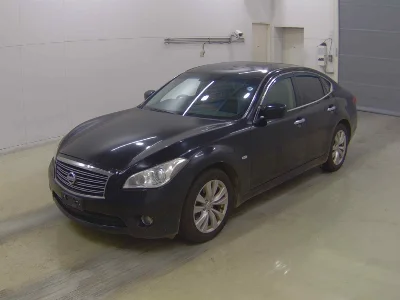 NISSAN FUGA