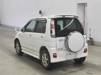 DAIHATSU TERIOS KID