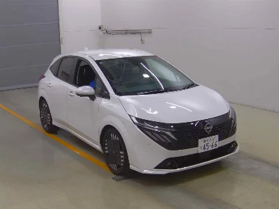 NISSAN AURA