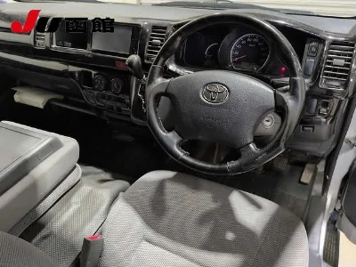 TOYOTA REGIUS VAN