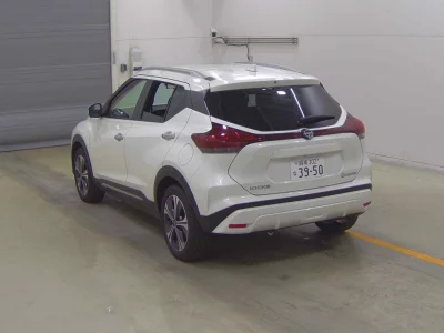NISSAN KICKS
