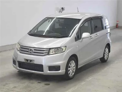 HONDA FREED SPIKE