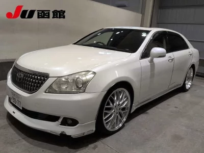 TOYOTA CROWN MAJESTA