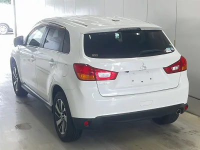 MITSUBISHI RVR