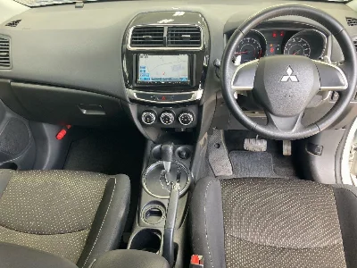 MITSUBISHI RVR