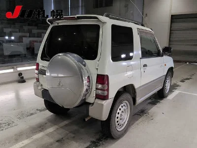 MITSUBISHI PAJERO MINI