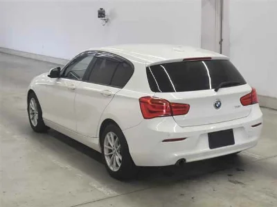 BMW 1 SERIES