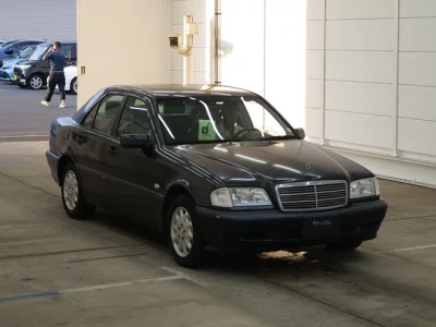 MERCEDES BENZ C CLASS