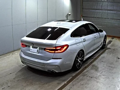 BMW 6 SERIES