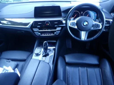 BMW 6 SERIES