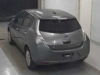 NISSAN LEAF