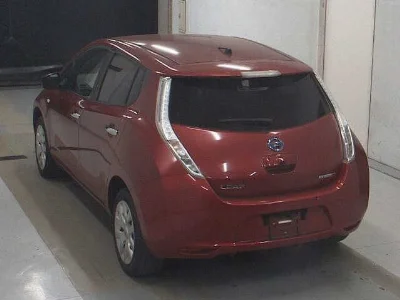 NISSAN LEAF