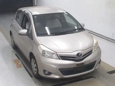 TOYOTA VITZ