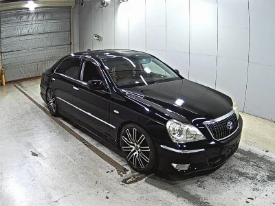 TOYOTA CROWN MAJESTA