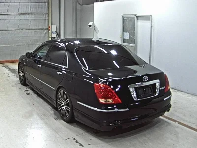 TOYOTA CROWN MAJESTA