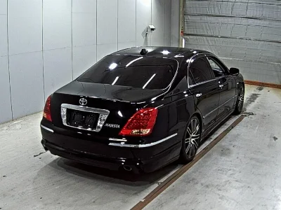 TOYOTA CROWN MAJESTA